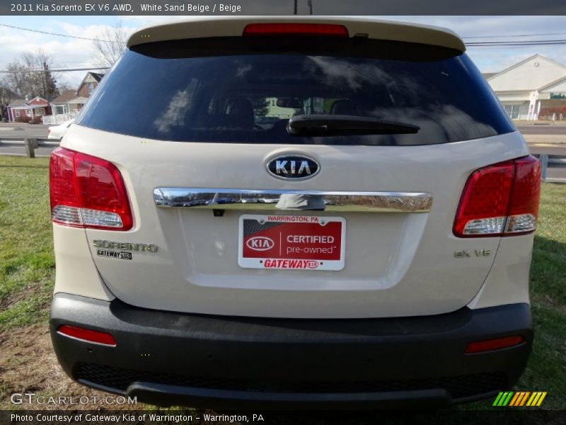 White Sand Beige / Beige 2011 Kia Sorento EX V6 AWD