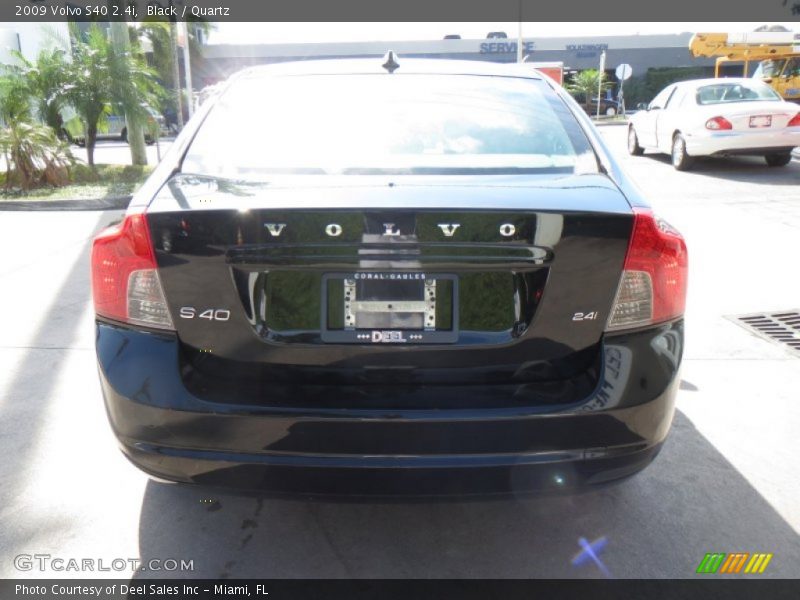 Black / Quartz 2009 Volvo S40 2.4i