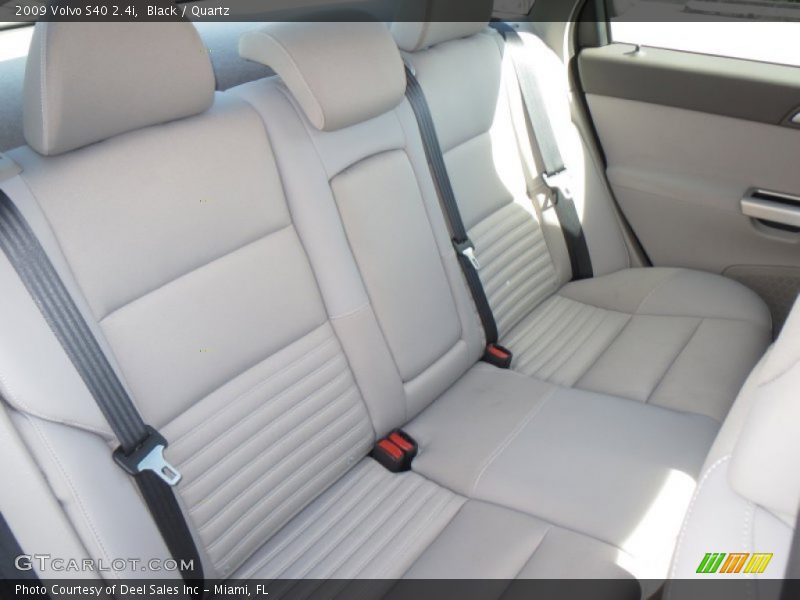 Black / Quartz 2009 Volvo S40 2.4i