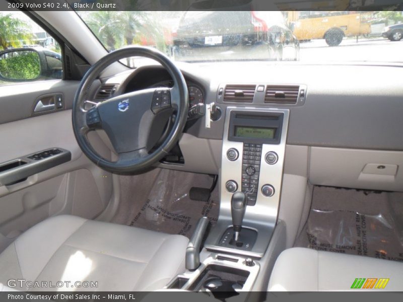 Black / Quartz 2009 Volvo S40 2.4i