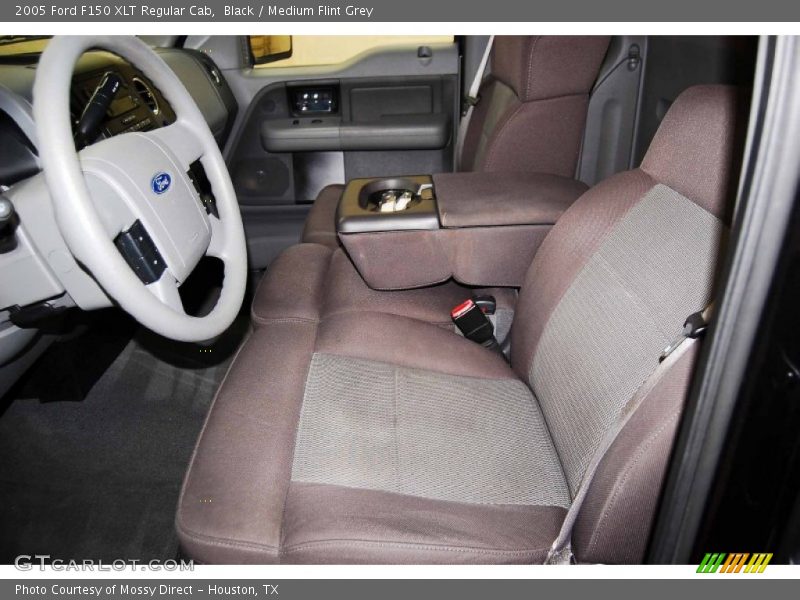 Black / Medium Flint Grey 2005 Ford F150 XLT Regular Cab