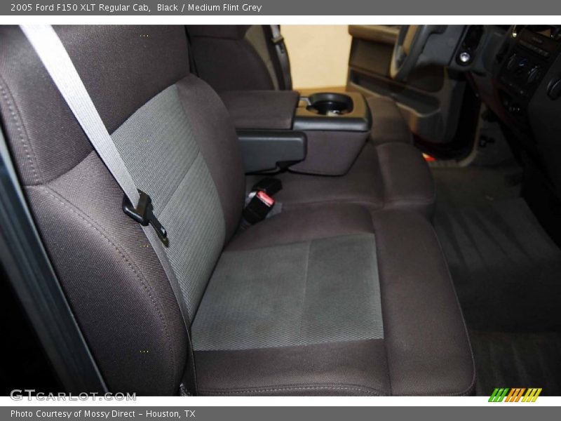 Black / Medium Flint Grey 2005 Ford F150 XLT Regular Cab