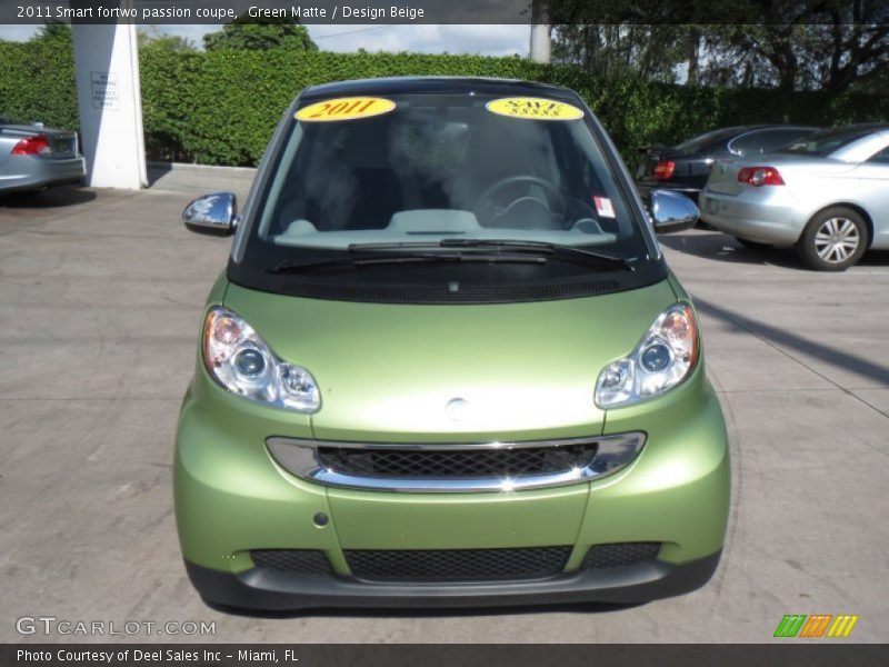 Green Matte / Design Beige 2011 Smart fortwo passion coupe