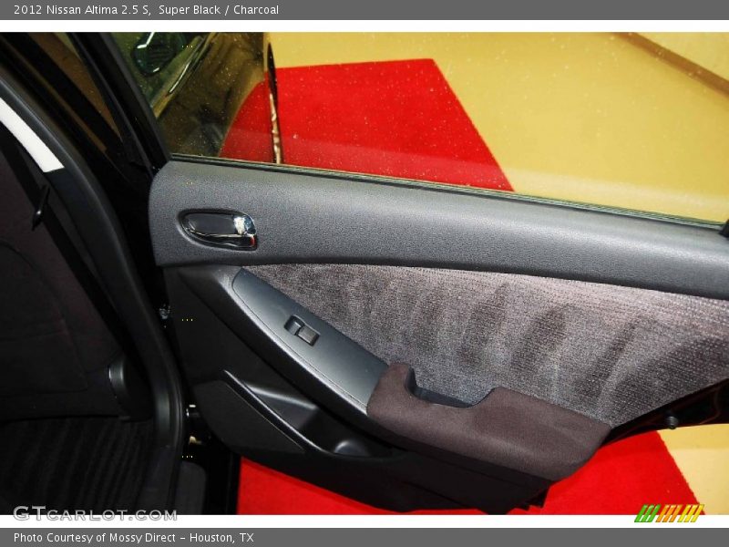 Super Black / Charcoal 2012 Nissan Altima 2.5 S