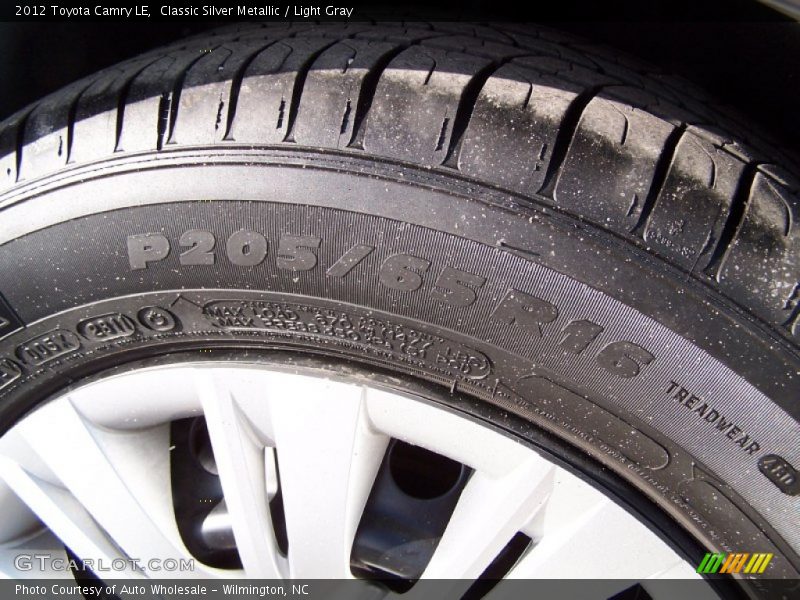 Classic Silver Metallic / Light Gray 2012 Toyota Camry LE