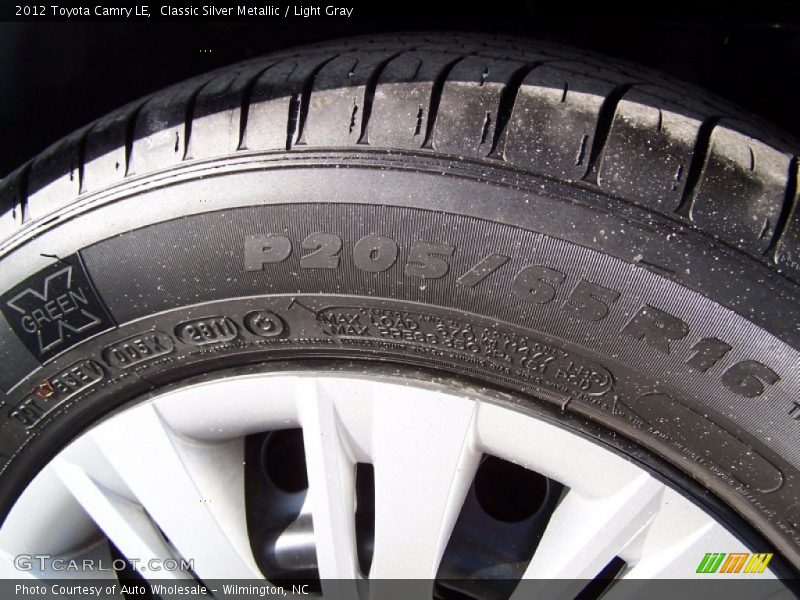 Classic Silver Metallic / Light Gray 2012 Toyota Camry LE