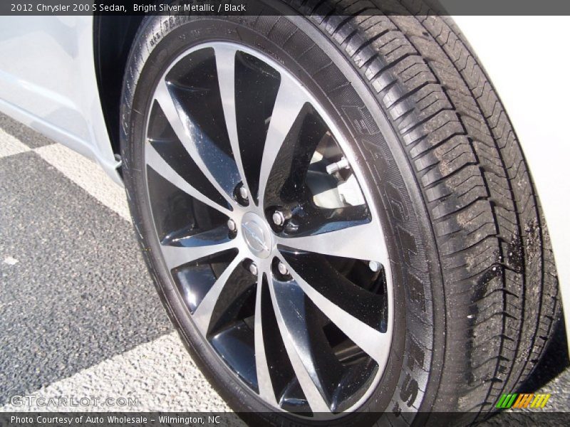 Bright Silver Metallic / Black 2012 Chrysler 200 S Sedan