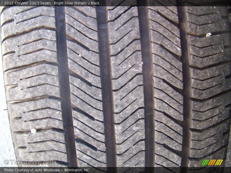 Bright Silver Metallic / Black 2012 Chrysler 200 S Sedan