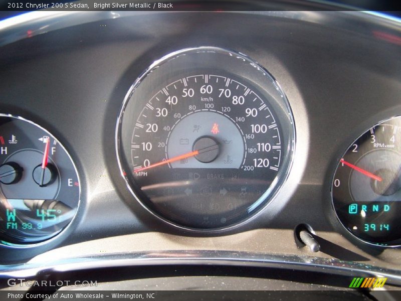 Bright Silver Metallic / Black 2012 Chrysler 200 S Sedan