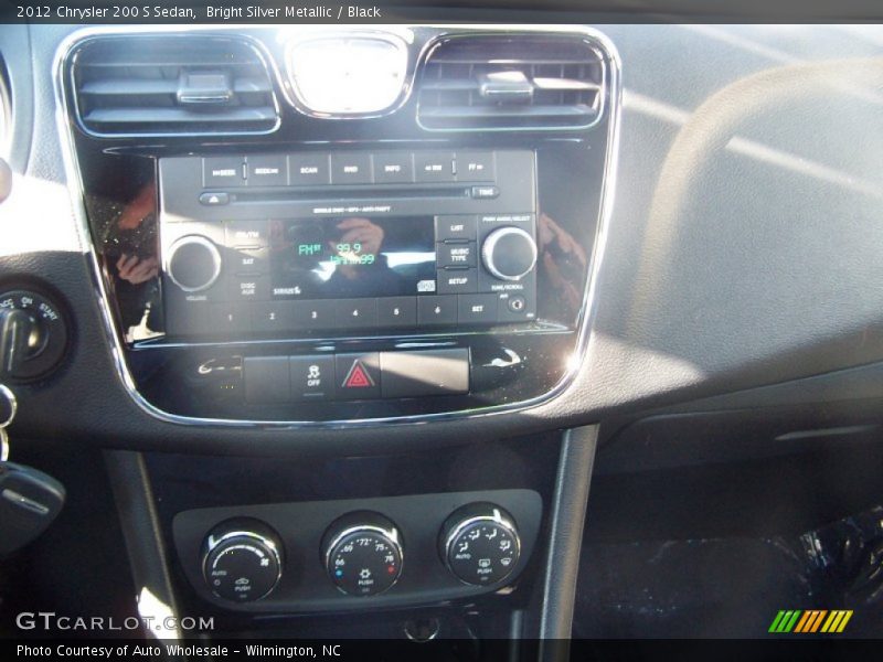 Bright Silver Metallic / Black 2012 Chrysler 200 S Sedan