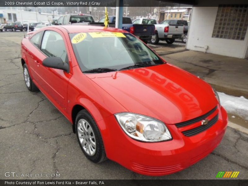 Victory Red / Gray 2009 Chevrolet Cobalt LS Coupe