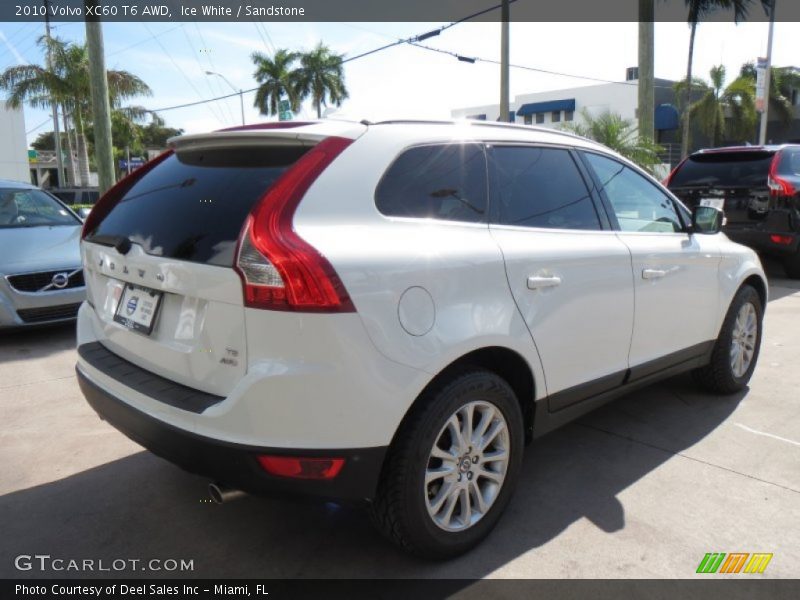 Ice White / Sandstone 2010 Volvo XC60 T6 AWD