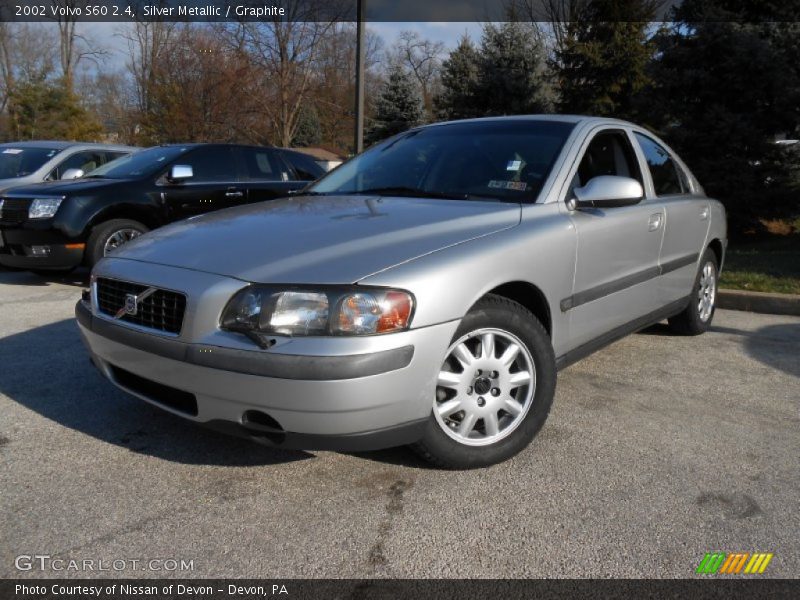 Silver Metallic / Graphite 2002 Volvo S60 2.4