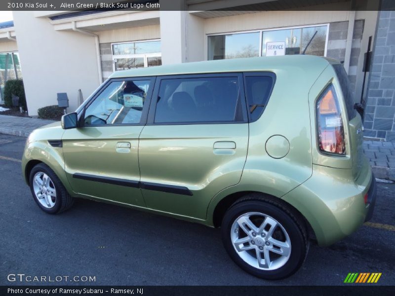 Alien Green / Black Soul Logo Cloth 2010 Kia Soul +
