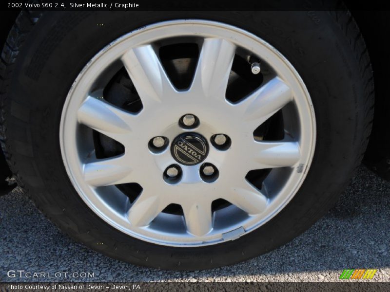 Silver Metallic / Graphite 2002 Volvo S60 2.4