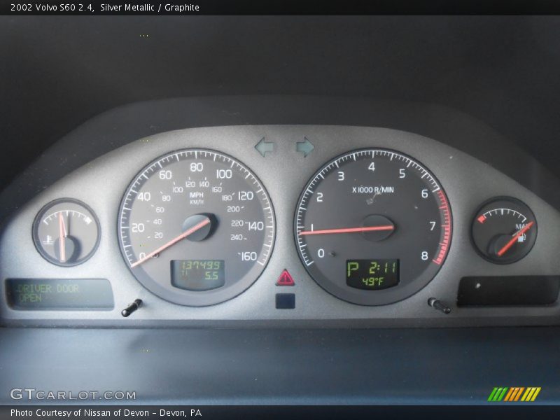 Silver Metallic / Graphite 2002 Volvo S60 2.4