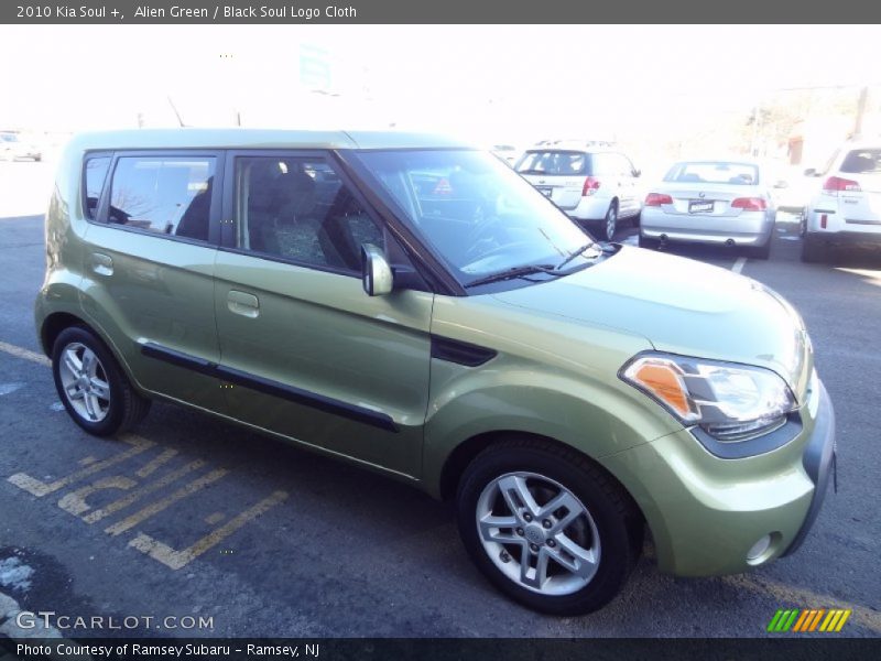 Alien Green / Black Soul Logo Cloth 2010 Kia Soul +