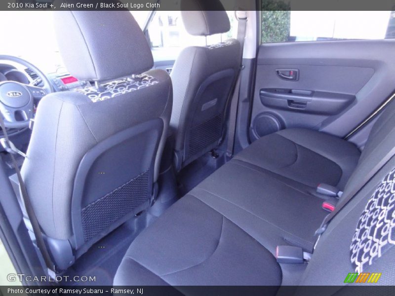Alien Green / Black Soul Logo Cloth 2010 Kia Soul +