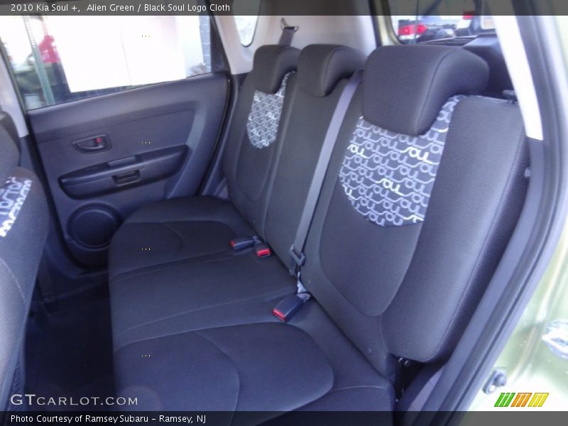 Alien Green / Black Soul Logo Cloth 2010 Kia Soul +