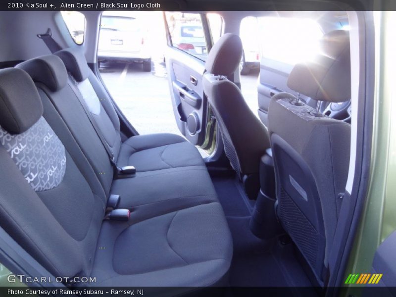 Alien Green / Black Soul Logo Cloth 2010 Kia Soul +