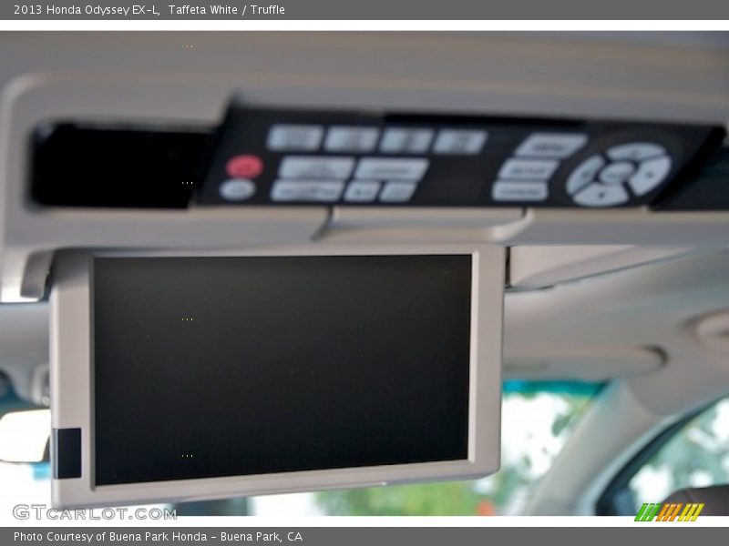 Taffeta White / Truffle 2013 Honda Odyssey EX-L