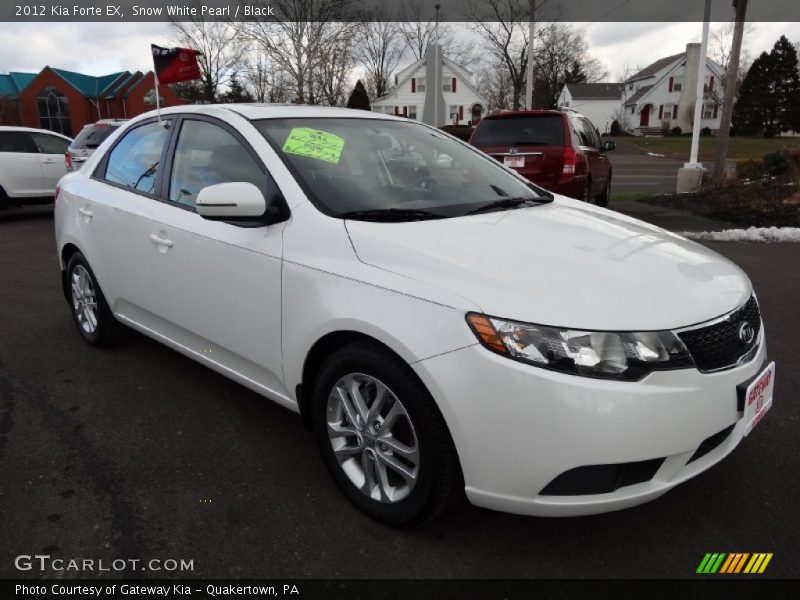 Snow White Pearl / Black 2012 Kia Forte EX