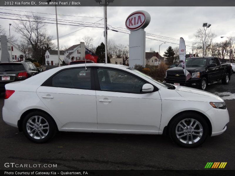 Snow White Pearl / Black 2012 Kia Forte EX