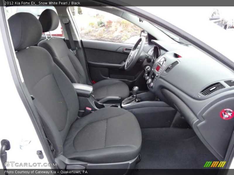 Snow White Pearl / Black 2012 Kia Forte EX