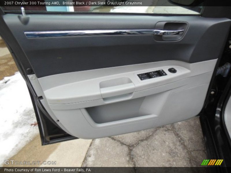 Brilliant Black / Dark Slate Gray/Light Graystone 2007 Chrysler 300 Touring AWD