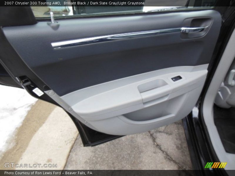 Brilliant Black / Dark Slate Gray/Light Graystone 2007 Chrysler 300 Touring AWD