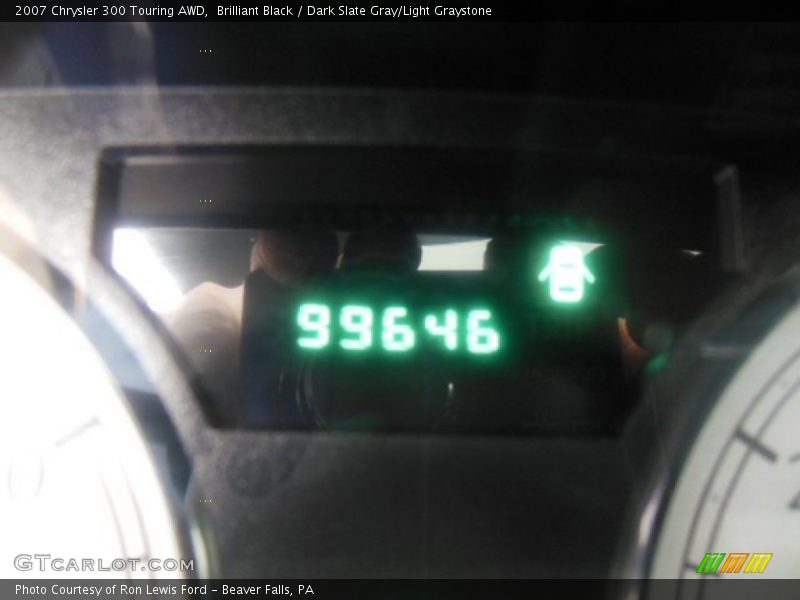 Brilliant Black / Dark Slate Gray/Light Graystone 2007 Chrysler 300 Touring AWD