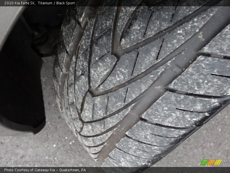 Titanium / Black Sport 2010 Kia Forte SX