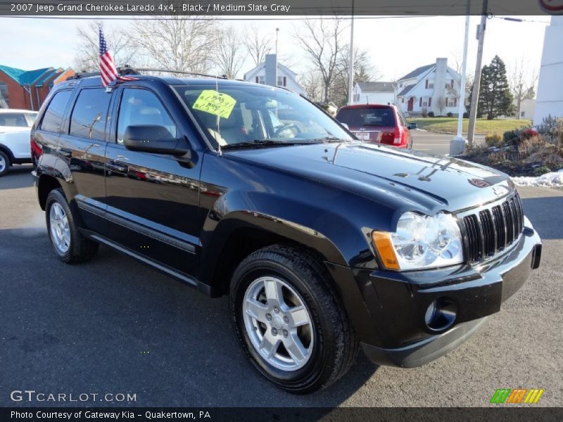 Black / Medium Slate Gray 2007 Jeep Grand Cherokee Laredo 4x4