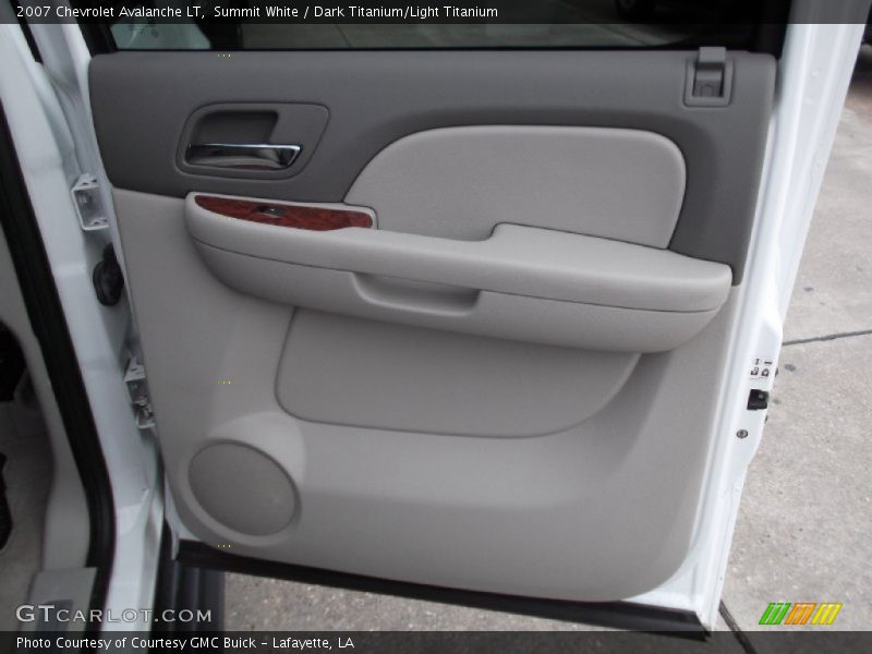 Summit White / Dark Titanium/Light Titanium 2007 Chevrolet Avalanche LT