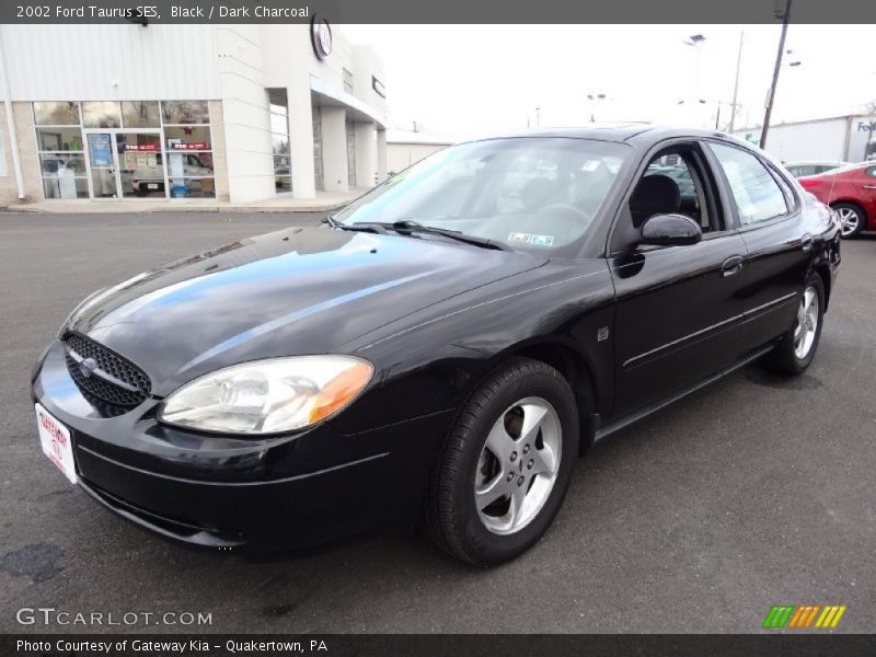 Black / Dark Charcoal 2002 Ford Taurus SES
