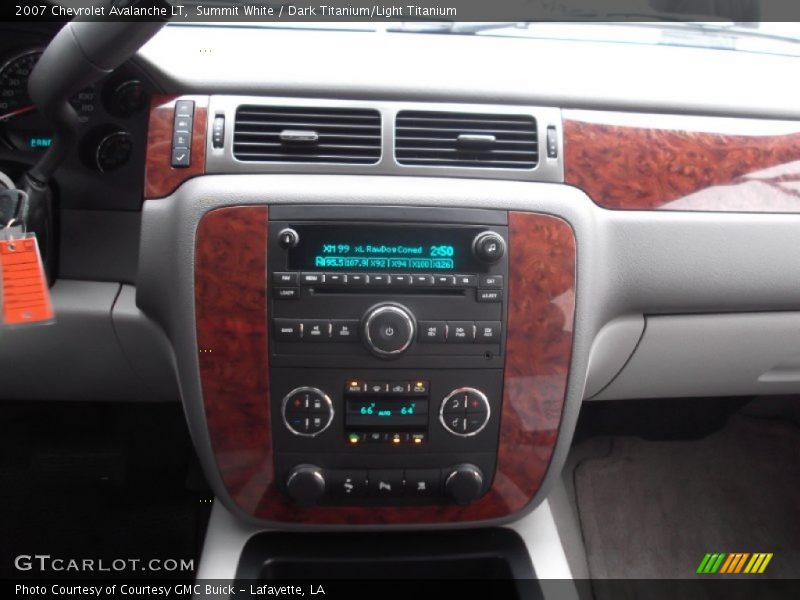Summit White / Dark Titanium/Light Titanium 2007 Chevrolet Avalanche LT