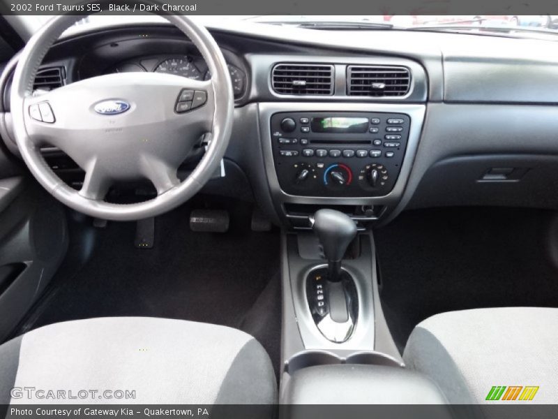 Black / Dark Charcoal 2002 Ford Taurus SES