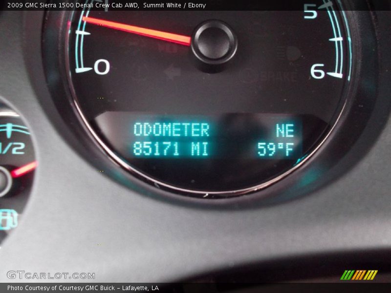 Summit White / Ebony 2009 GMC Sierra 1500 Denali Crew Cab AWD
