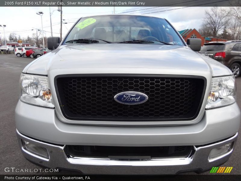 Silver Metallic / Medium Flint/Dark Flint Grey 2005 Ford F150 XLT Regular Cab