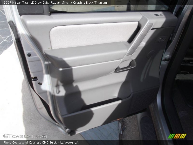 Radiant Silver / Graphite Black/Titanium 2007 Nissan Titan LE Crew Cab