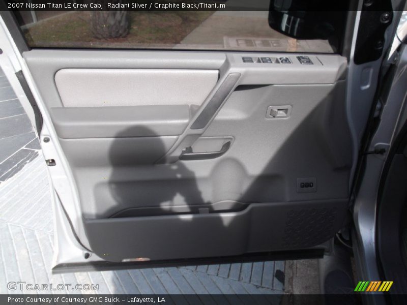 Radiant Silver / Graphite Black/Titanium 2007 Nissan Titan LE Crew Cab