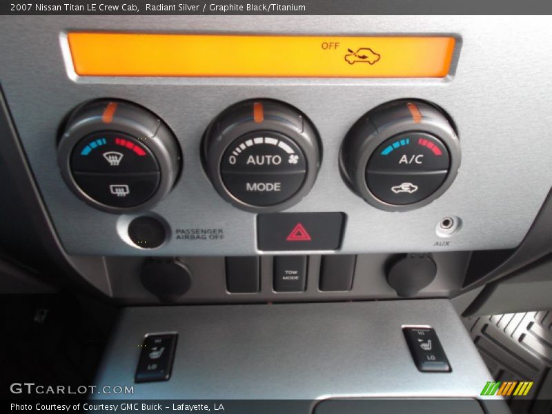 Radiant Silver / Graphite Black/Titanium 2007 Nissan Titan LE Crew Cab