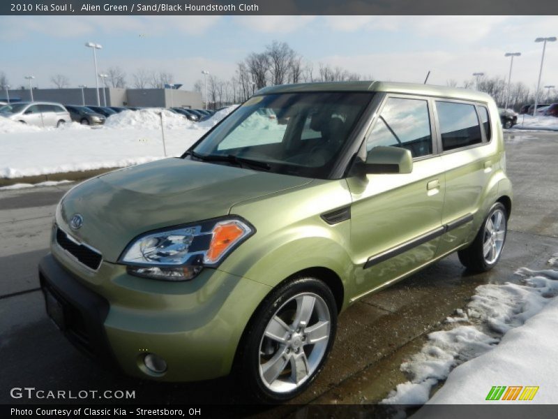 Alien Green / Sand/Black Houndstooth Cloth 2010 Kia Soul !