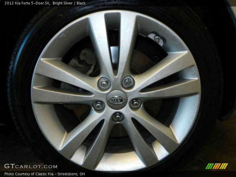 Bright Silver / Black 2012 Kia Forte 5-Door SX