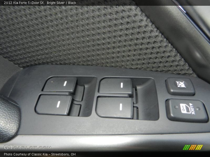 Bright Silver / Black 2012 Kia Forte 5-Door SX