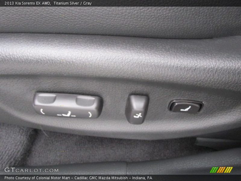 Titanium Silver / Gray 2013 Kia Sorento EX AWD