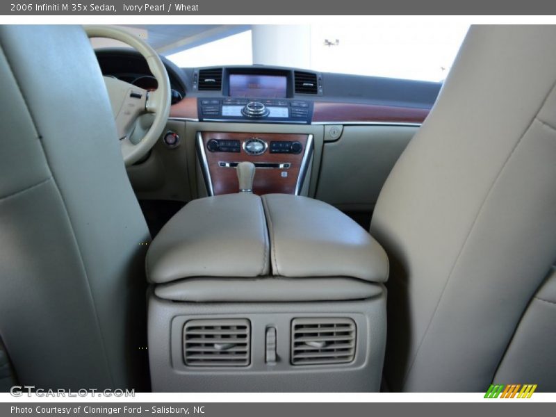 Ivory Pearl / Wheat 2006 Infiniti M 35x Sedan