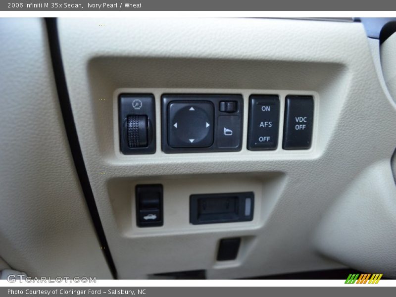 Ivory Pearl / Wheat 2006 Infiniti M 35x Sedan