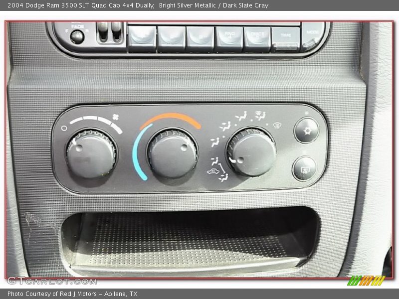 Bright Silver Metallic / Dark Slate Gray 2004 Dodge Ram 3500 SLT Quad Cab 4x4 Dually