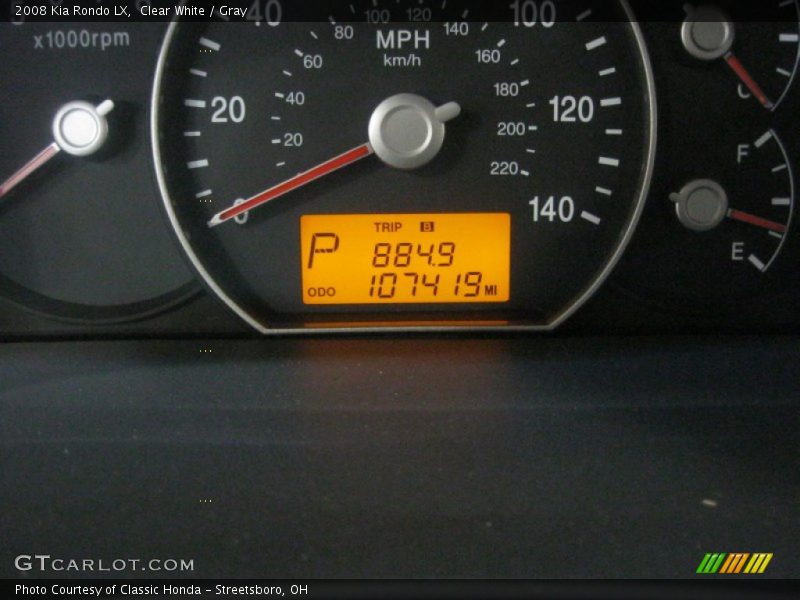 Clear White / Gray 2008 Kia Rondo LX